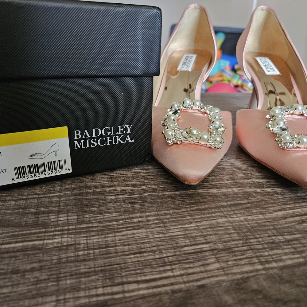 Badgley Mischka Pink Embellished Women's Shoes Sz 9